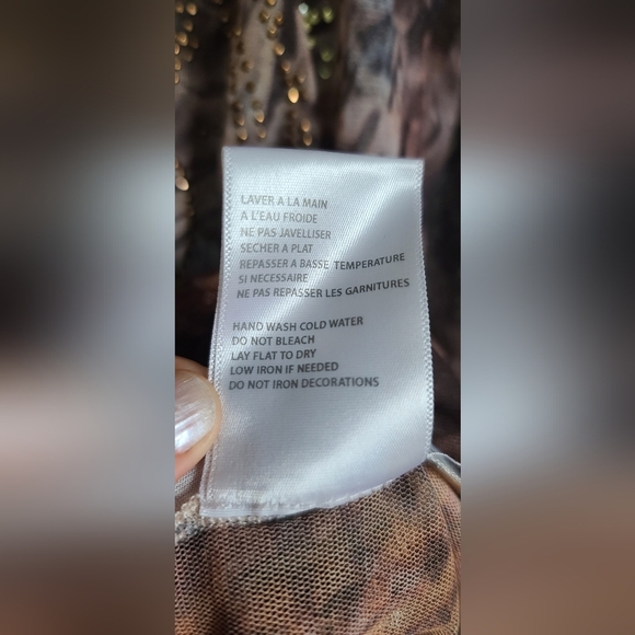 Tribal Sheer Top XL - Picture 7 of 7